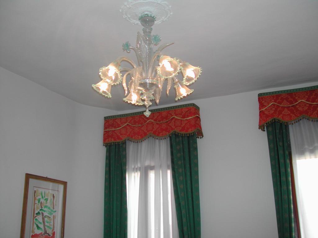Ca' Derai Apartman Velence Szoba fotó